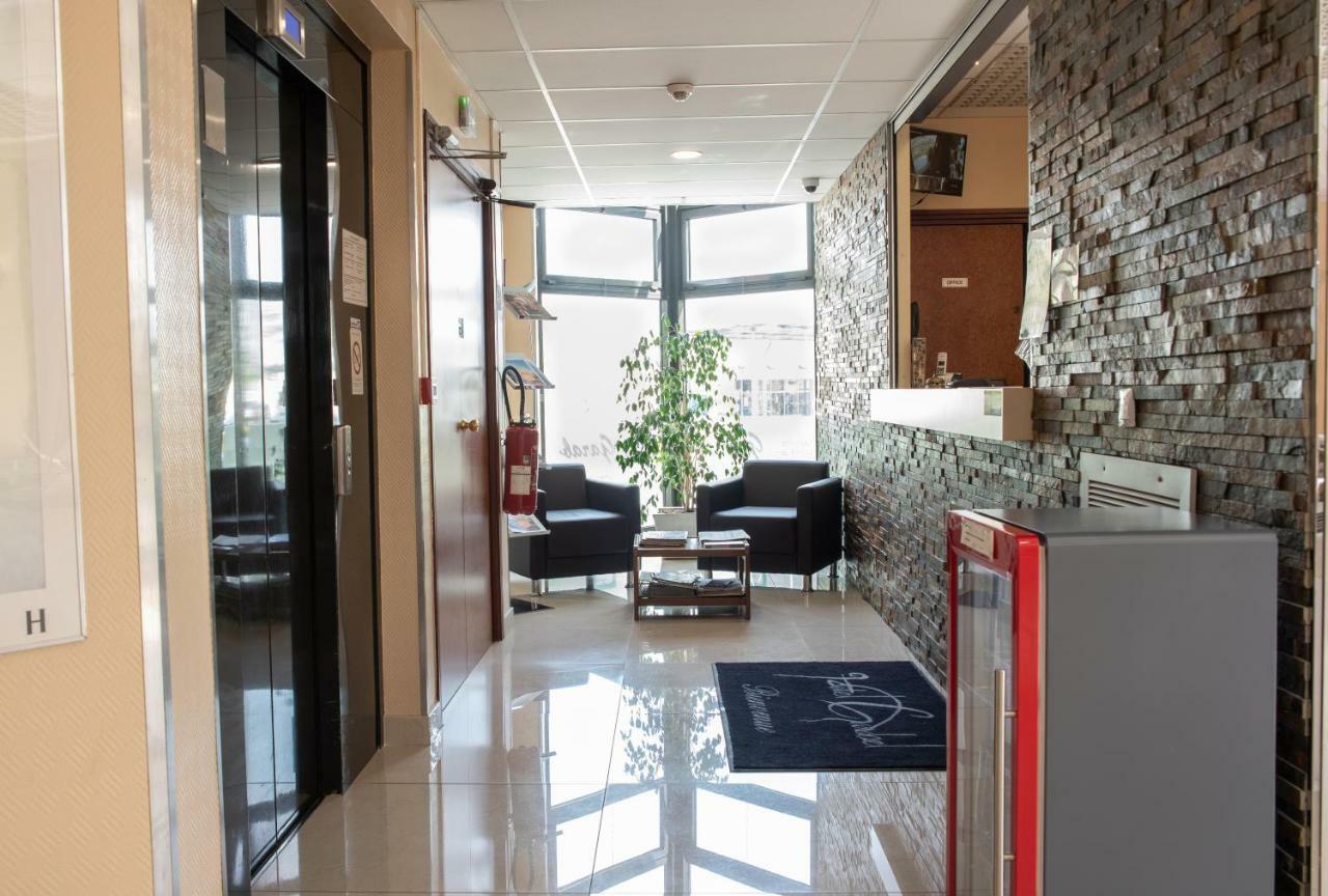 Hotel Garabel Плэзир Экстерьер фото